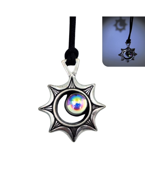 Solar Eclipse Necklace – Optical Illusion – A Gift for Travellers - ECL32