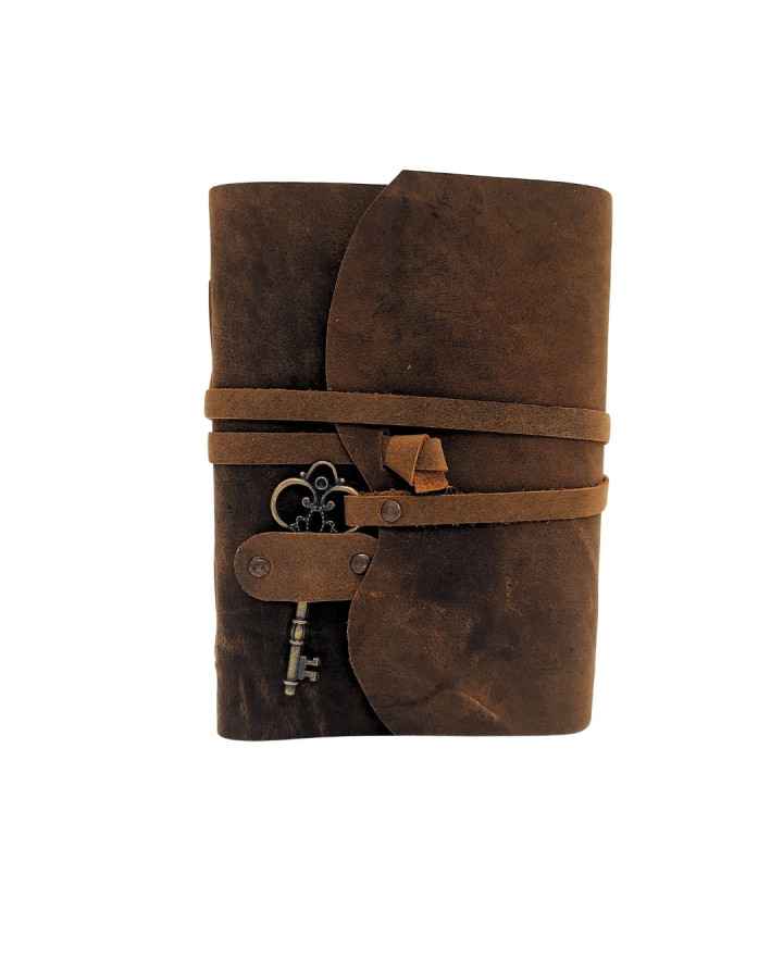 Retro Leather Notebook with Key and Strap, 200 pages, 18 x 13 cm - AH02