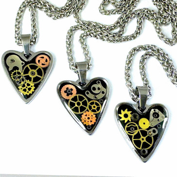 PENDANT: Heart of a Moment in Time – Black I 2
