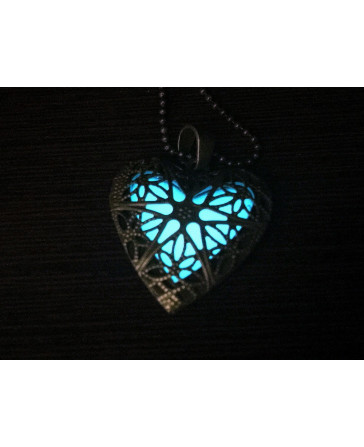 ALONE IN THE DARK - HEART (BONZE) 2