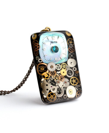 A SPARKLE DIAMOND - TURKUS