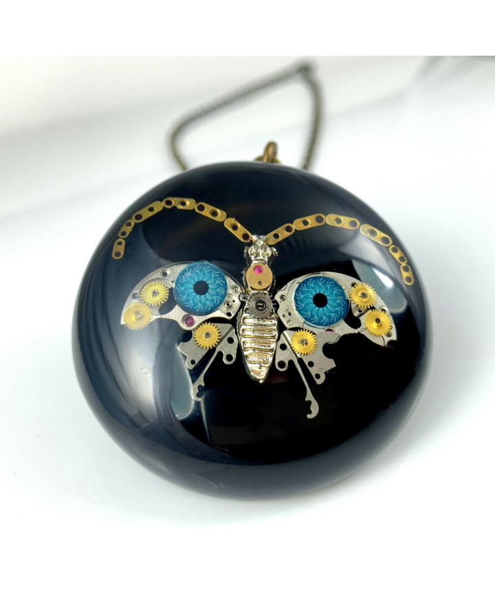 PENDANT - Eye See U - Moth