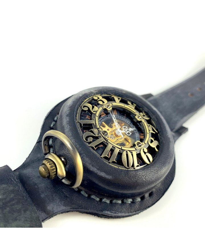 DC 043 - BLACK VINTAGE - BE ON TIME