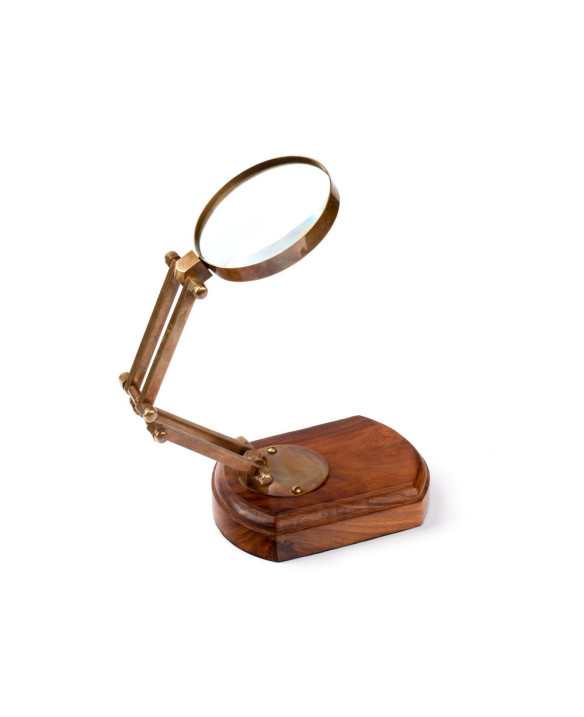 STANDING MAGNIFYING GLASS