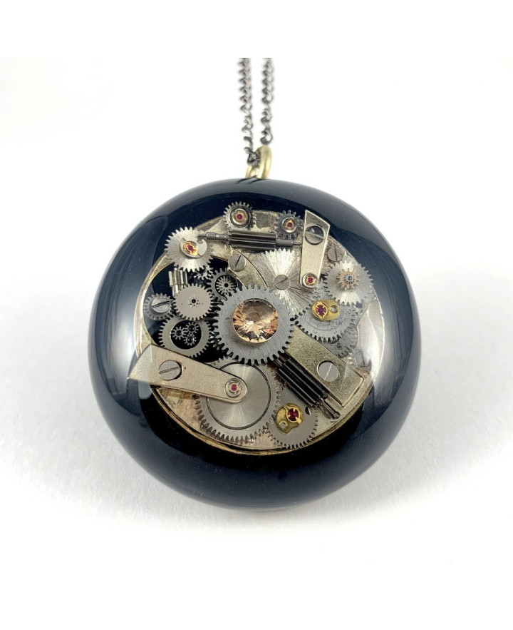 PENDANT - MAGIC MOVEMENT 3D III