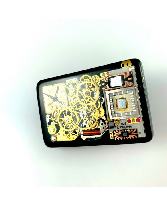 Brooch – Lost In Time III – 3D