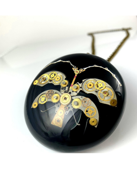 PENDANT - Eye See U - Moth II