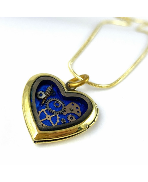 SWEET BLUE HEART PENDANT