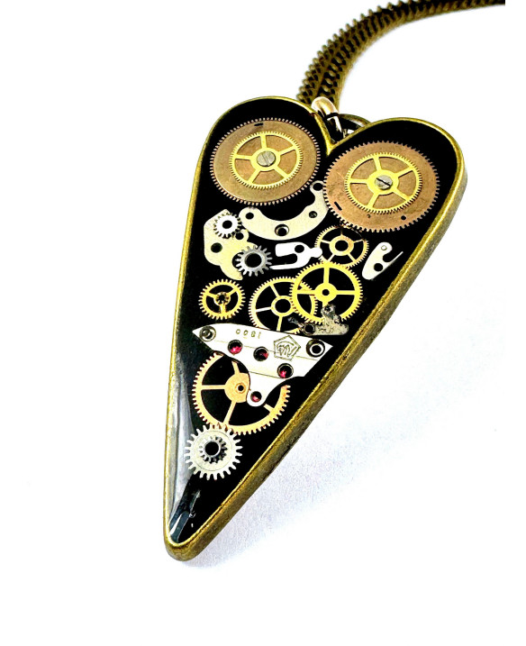WISIOR - SWEET HEART BRONZE (Black) III