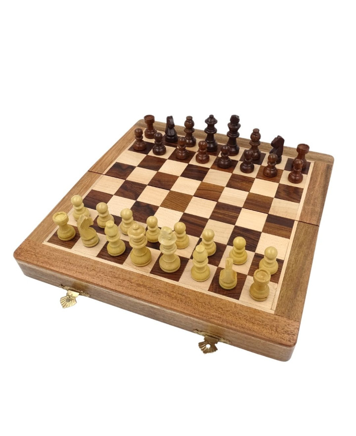 Classic wooden magnetic chess set – 30x30cm - G614