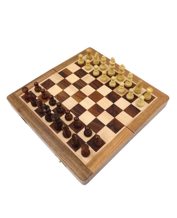 Classic wooden magnetic chess set – 30x30cm - G614