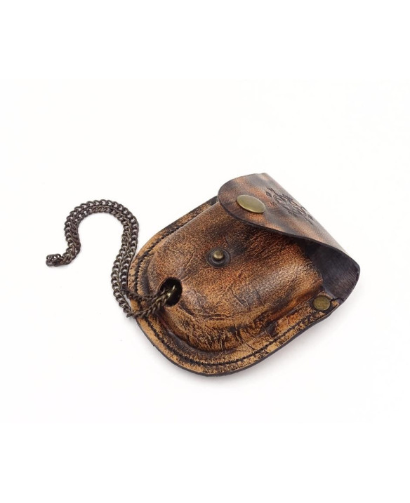 Folding compass with a chain in a leather case C-64