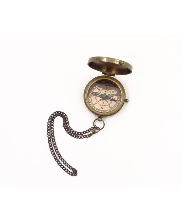 Folding compass with a chain in a leather case C-64