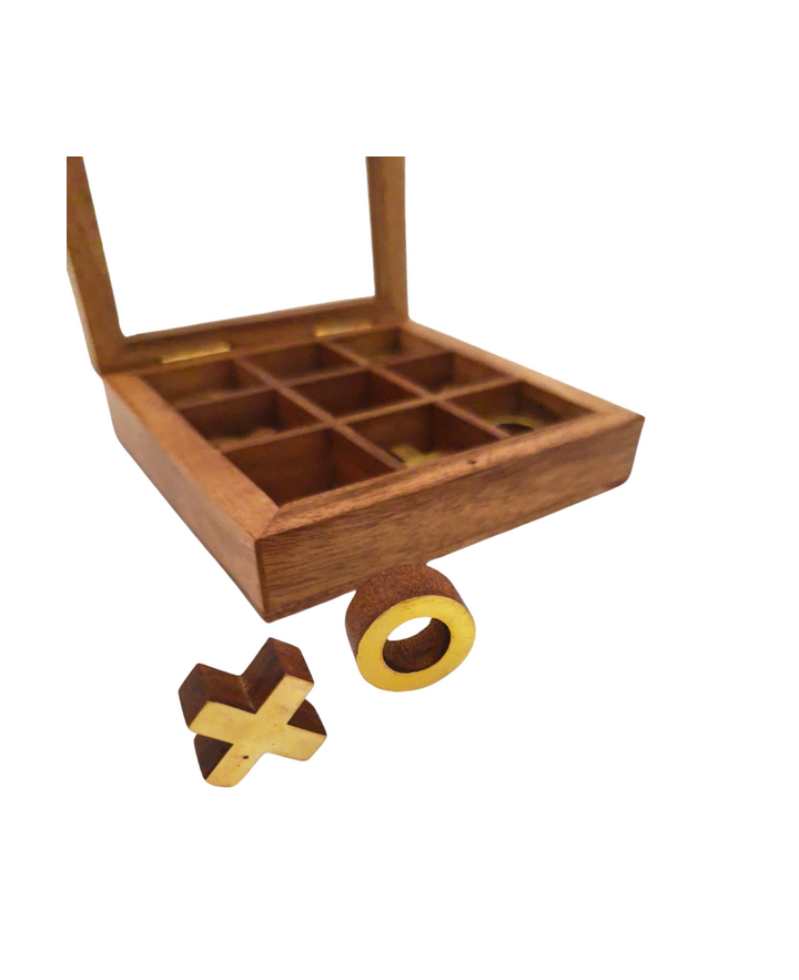 Tic-tac-toe in a box with a glass lid - DNU-004