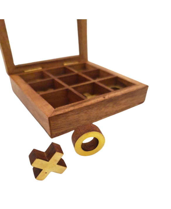 Tic-tac-toe in a box with a glass lid - DNU-004