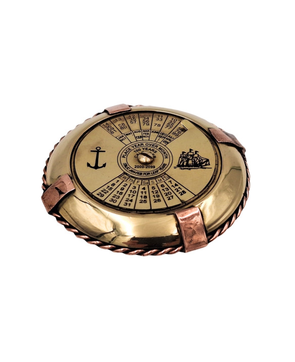 An elegant brass nautical calendar - NI1422