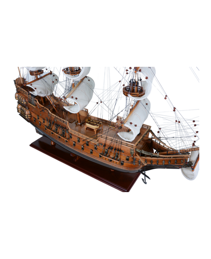 Ekskluzywny model żaglowca Vasa z rozwiniętymi żaglami - Vasa80R